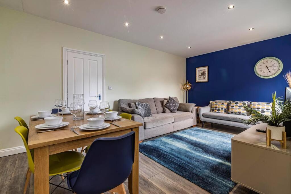Dovecote House Beeston Private Parking 15Mins From Nottingham City Centre Close To Qmc Hospital ภายนอก รูปภาพ