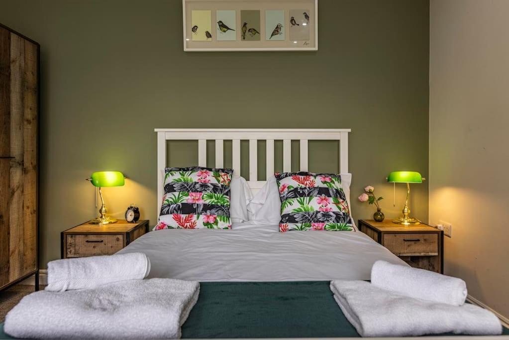Dovecote House Beeston Private Parking 15Mins From Nottingham City Centre Close To Qmc Hospital ภายนอก รูปภาพ
