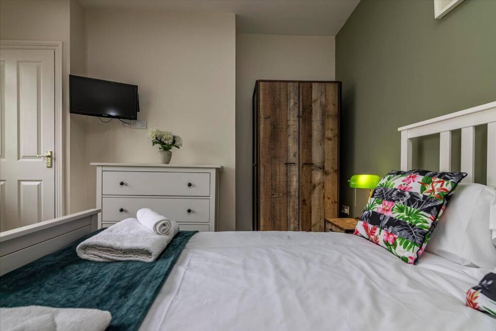 Dovecote House Beeston Private Parking 15Mins From Nottingham City Centre Close To Qmc Hospital ภายนอก รูปภาพ