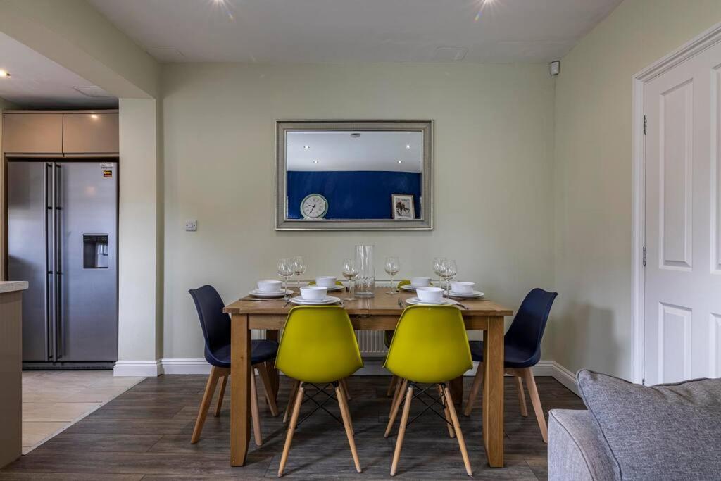 Dovecote House Beeston Private Parking 15Mins From Nottingham City Centre Close To Qmc Hospital ภายนอก รูปภาพ