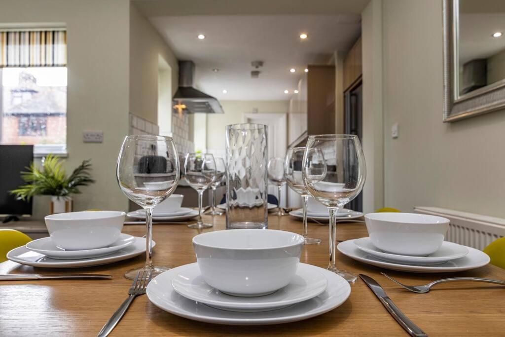 Dovecote House Beeston Private Parking 15Mins From Nottingham City Centre Close To Qmc Hospital ภายนอก รูปภาพ
