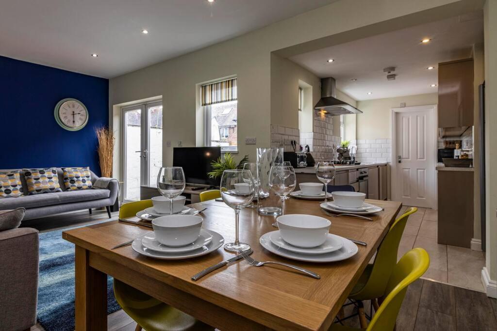 Dovecote House Beeston Private Parking 15Mins From Nottingham City Centre Close To Qmc Hospital ภายนอก รูปภาพ